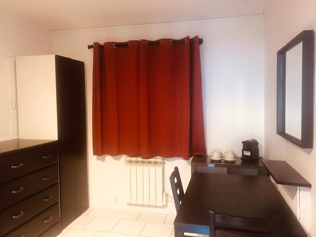 Maison De Longde-Appartement Avec 2 Chambres Villejuif Exterior photo